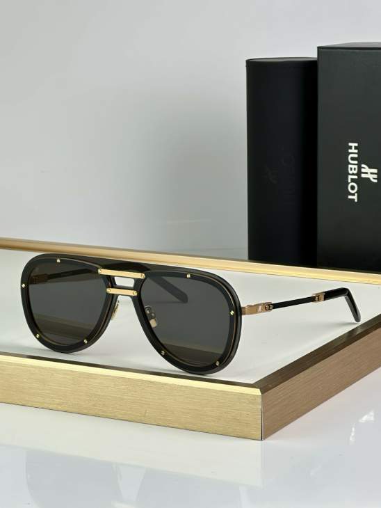 Picture of Hublot Sunglasses _SKUfw72111619fw